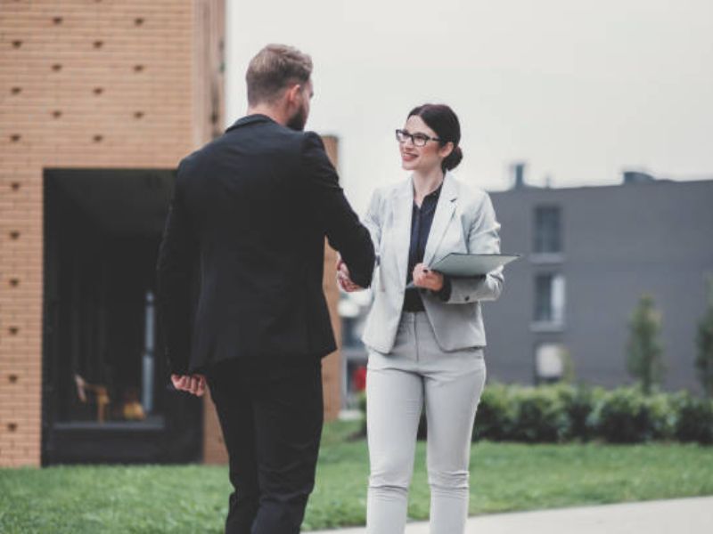 Top Outreach Techniques for Apartment Management Excellence
