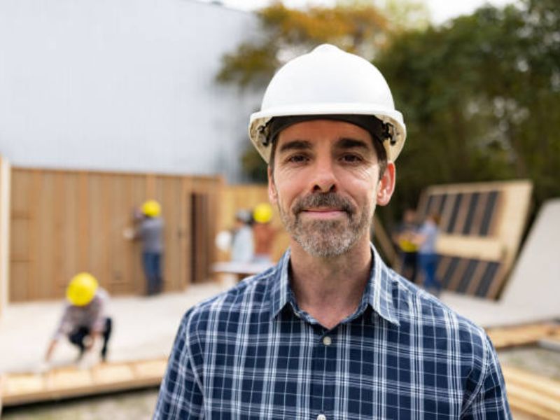 Constructing Opportunities Social Media Strategies for Contractors' Sales